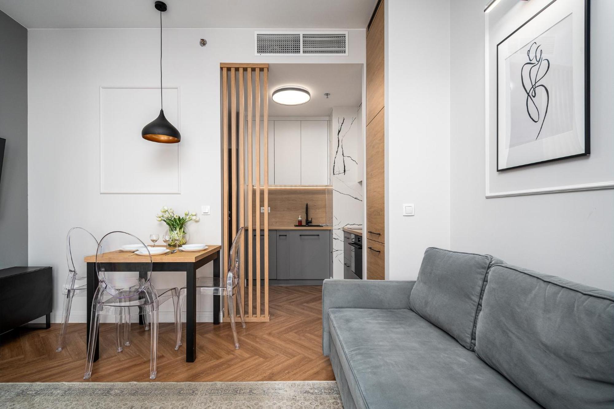 Wola Tower Deluxe Separate Bedroom With Free Garage - By Perfect Apart وارسو المظهر الخارجي الصورة
