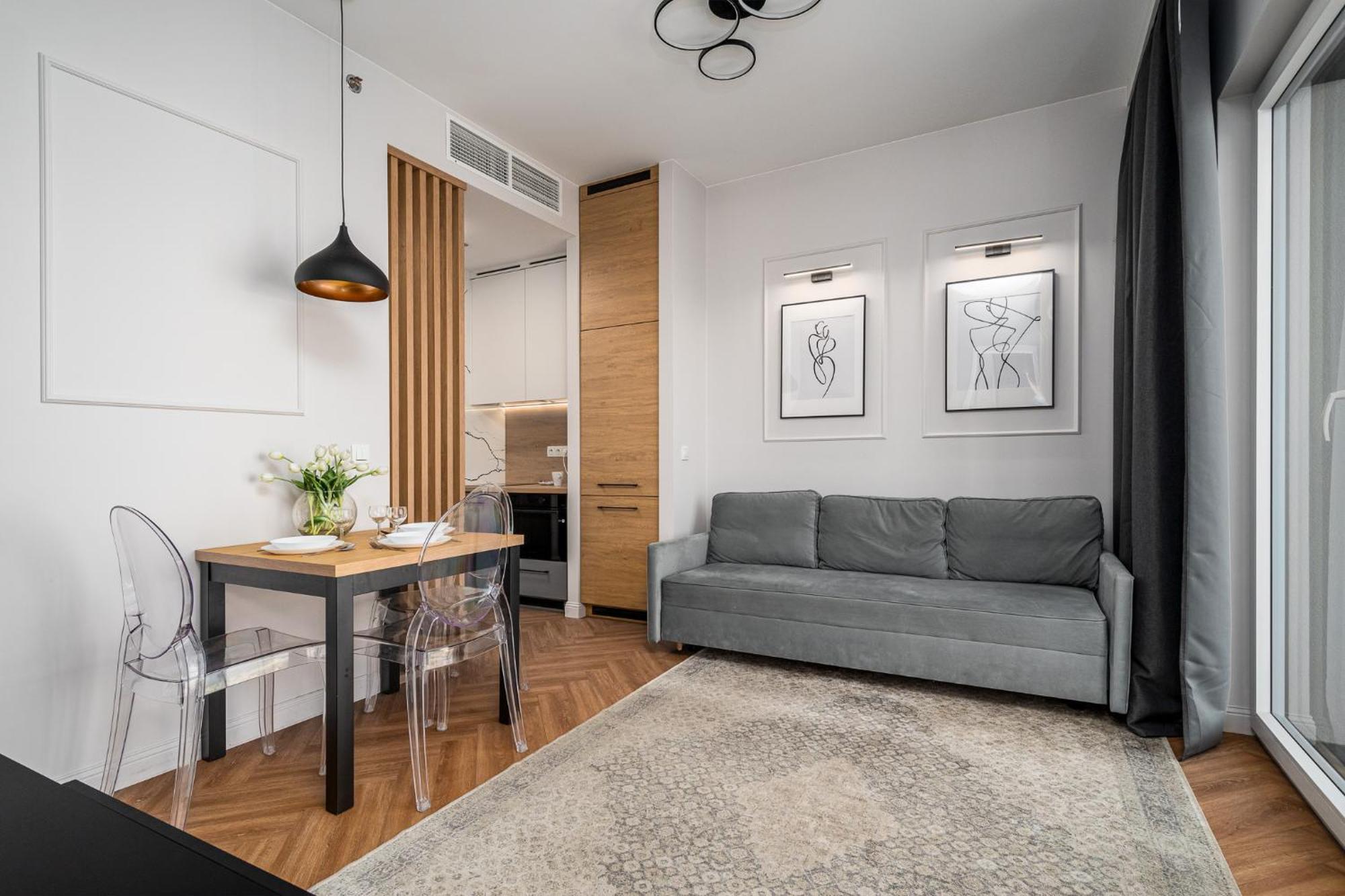 Wola Tower Deluxe Separate Bedroom With Free Garage - By Perfect Apart وارسو المظهر الخارجي الصورة